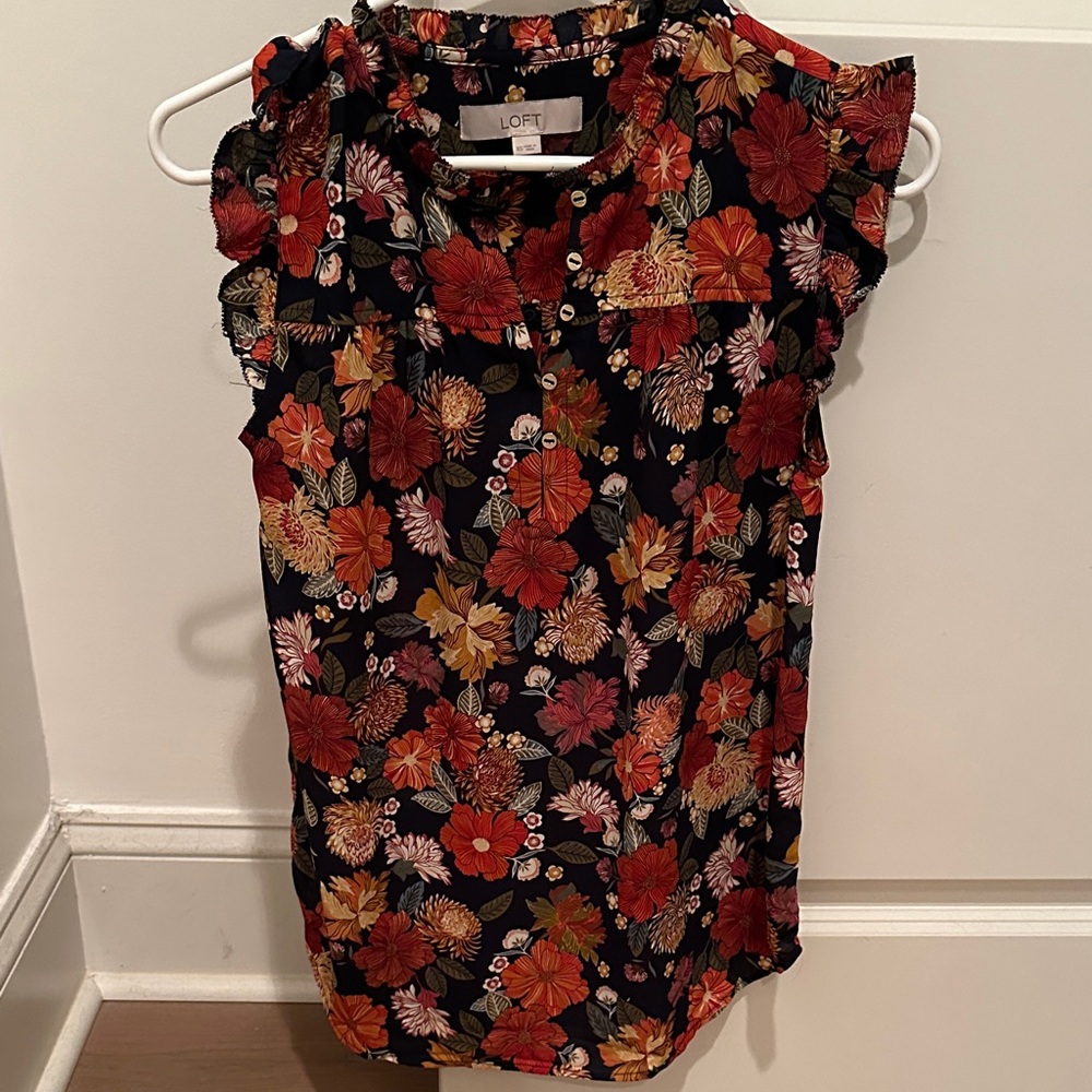 Loft Flutter Sleeveless Blouse XS